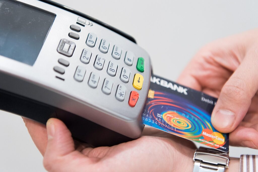 Digital Payment Innovation: Contactless Technology and Market Adoption